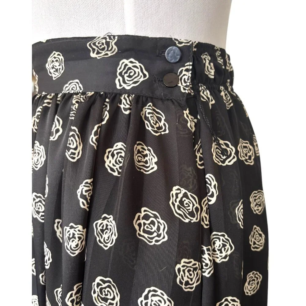 Vintage Dana Alexander 80s 3 Piece Skirt Set with blouse & scarf B/W floral sz 8